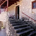 Traditional On Argolis For 6 Persons Karia (Argolis)