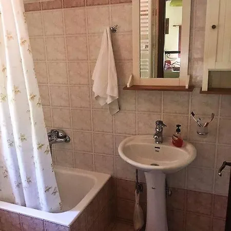 Traditional On Argolis For 6 Persons Karia (Argolis)