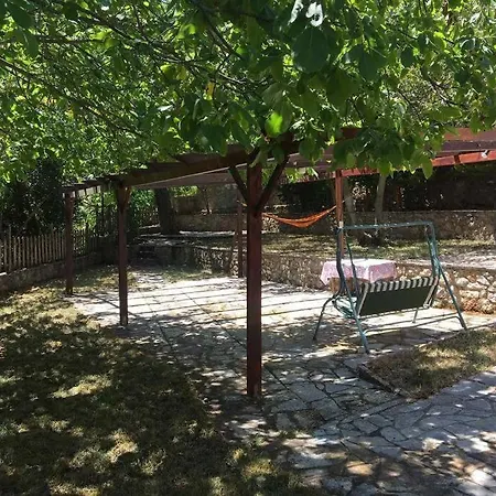 Traditional On Argolis For 6 Persons