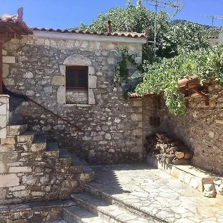 Traditional On Argolis For 6 Persons Дом отдыха Karia (Argolis)