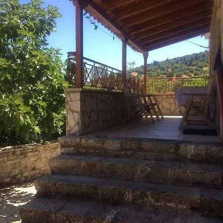 Traditional On Argolis For 6 Persons Karia (Argolis)