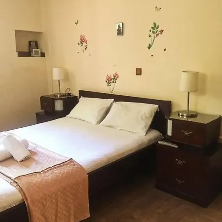 Traditional On Argolis For 6 Persons 펜션 *