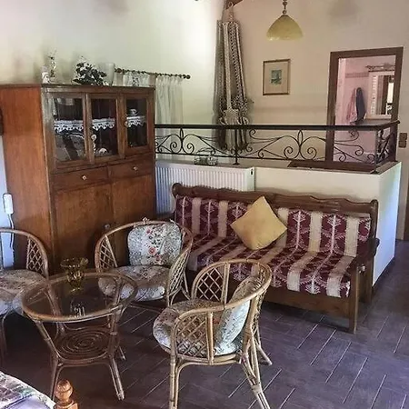 Дом отдыха Traditional On Argolis For 6 Persons Karia (Argolis)