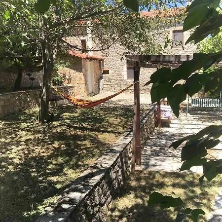 Traditional On Argolis For 6 Persons