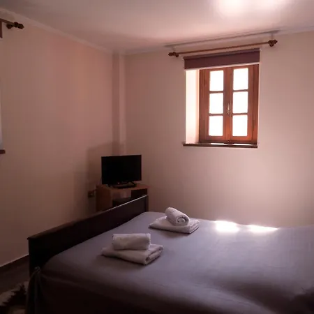 Traditional On Argolis For 6 Persons Casa vacanze