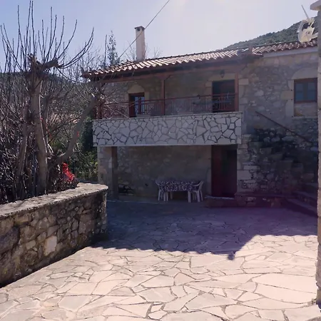 Traditional On Argolis For 6 Persons *