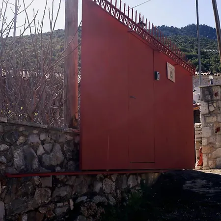 Traditional On Argolis For 6 Persons Holiday home