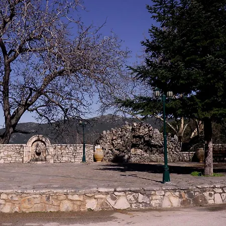 Traditional On Argolis For 6 Persons *