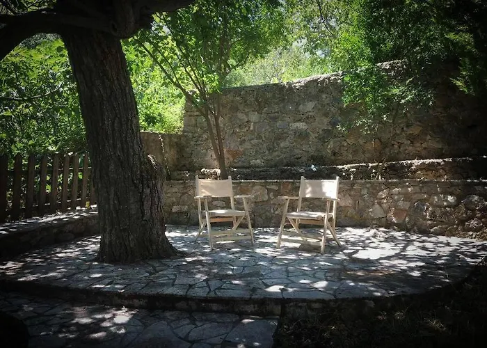 Traditional On Argolis For 6 Persons Karia (Argolis)