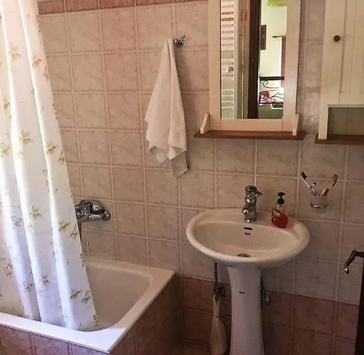 Traditional On Argolis For 6 Persons Karia (Argolis)