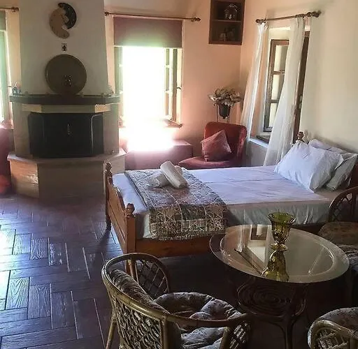 Traditional On Argolis For 6 Persons