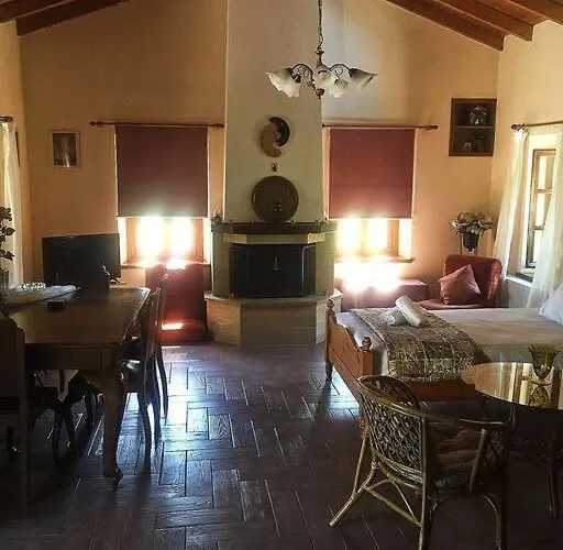 Traditional On Argolis For 6 Persons Karia (Argolis)