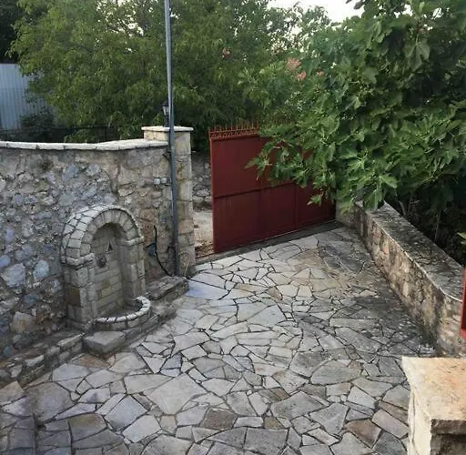 Traditional On Argolis For 6 Persons * Karia (Argolis)
